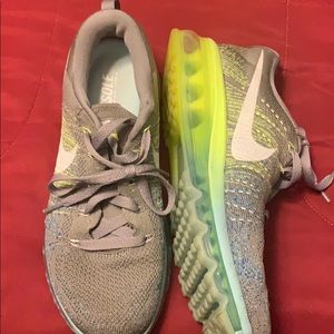 Women’s flyknit AirMax great color scheme!